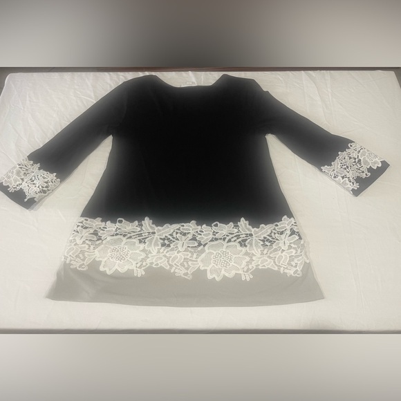 🖤🤍Charter Club Petite Colorblocked Casual Lace-Trim Top Women’s Size Small🖤🤍 - Picture 8 of 8